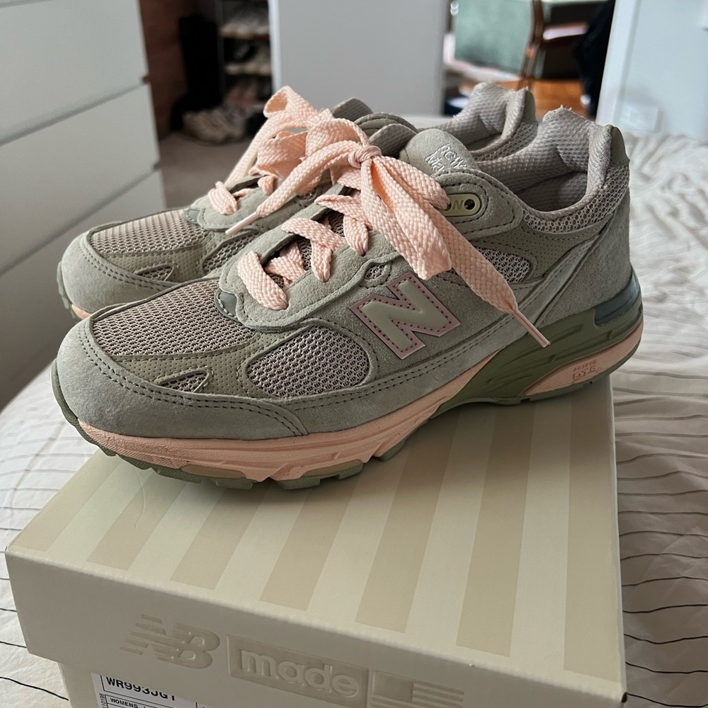 Joe Fresh Goods x New Balance 993